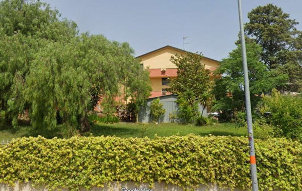 casa indipendente in vendita a Città Sant'Angelo in zona San Martino