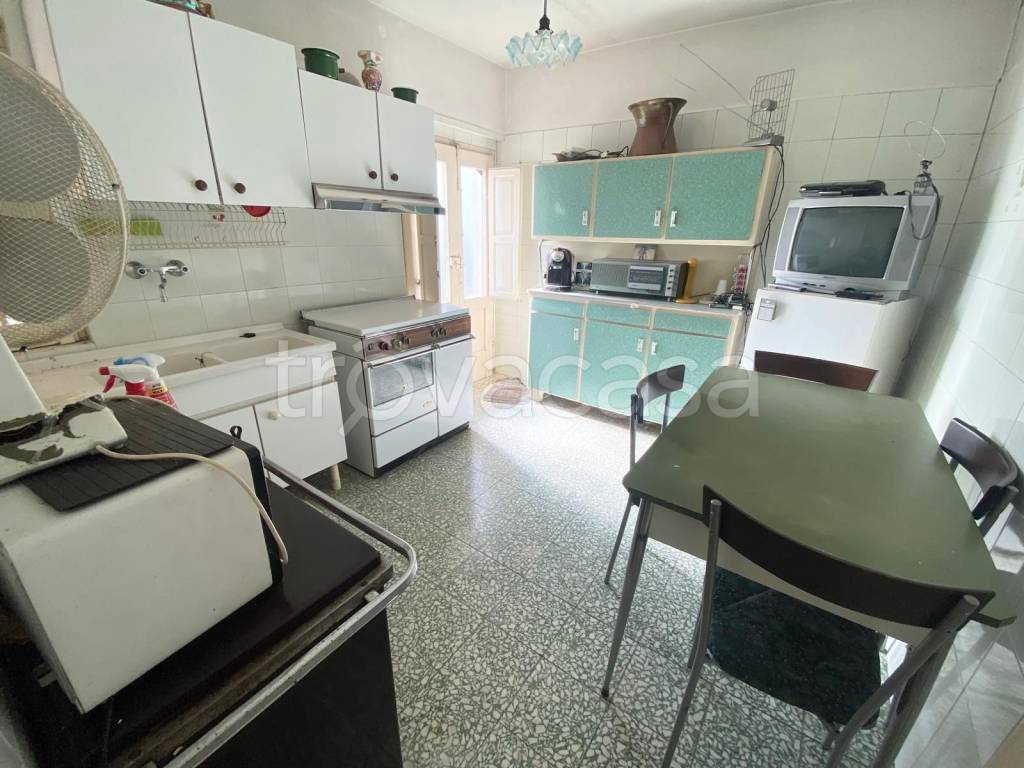 casa indipendente in vendita a Civitaquana