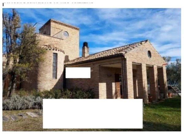 casa indipendente in vendita a Civitaquana