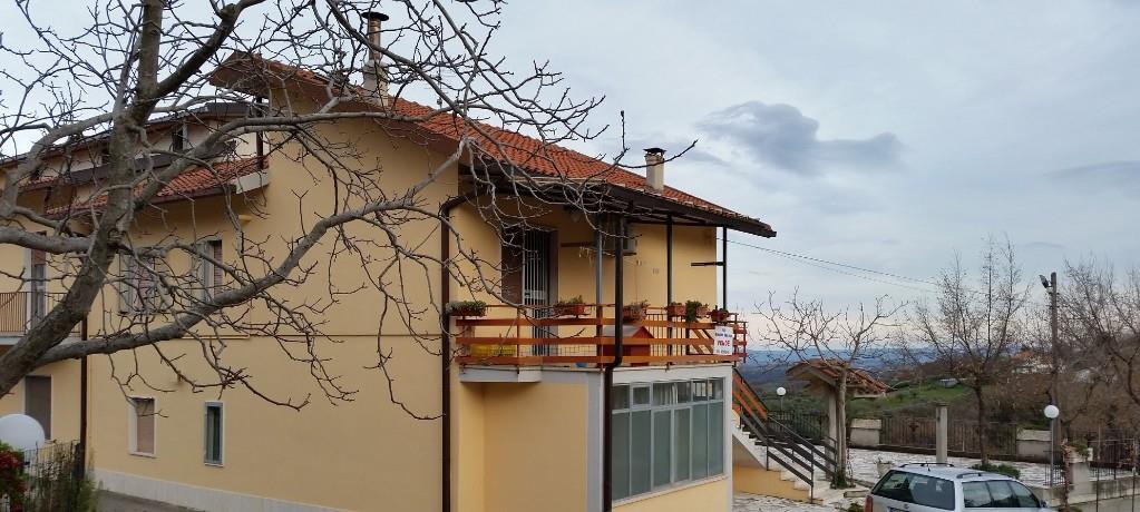 appartamento in vendita a Civitella Casanova
