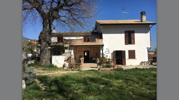 casa indipendente in vendita a Civitella Casanova