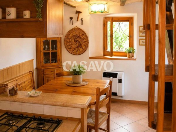 casa indipendente in vendita a Civitella Casanova in zona Vestea