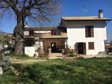 casa indipendente in vendita a Civitella Casanova