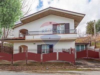 casa indipendente in vendita a Civitella Casanova