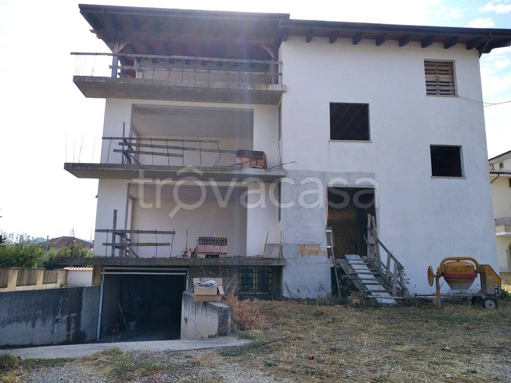 appartamento in vendita a Collecorvino