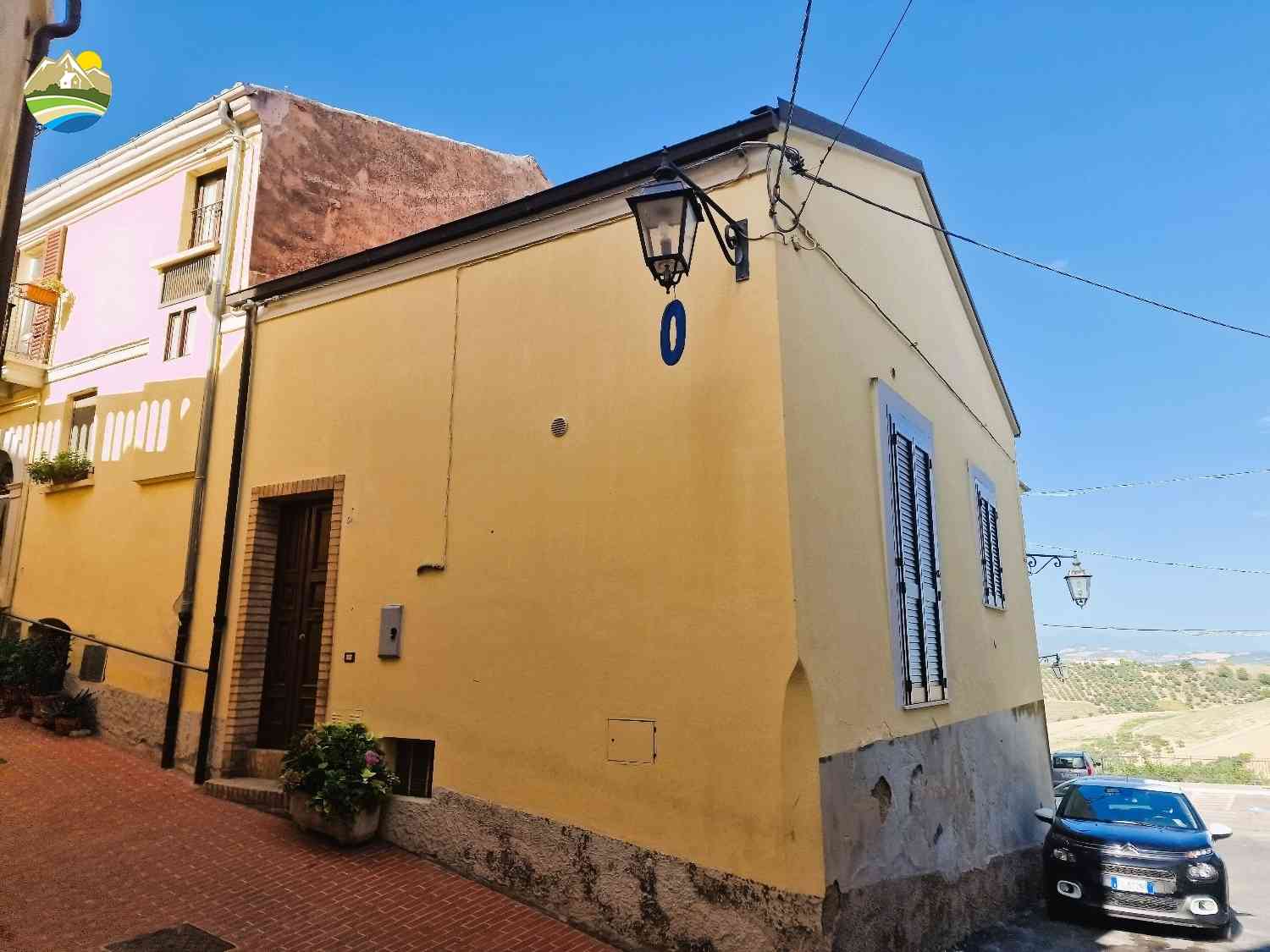 casa indipendente in vendita a Collecorvino