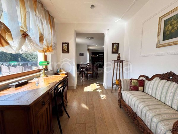casa indipendente in vendita a Collecorvino