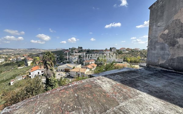 appartamento in vendita a Collecorvino