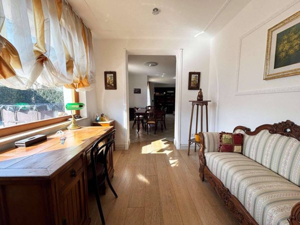 casa indipendente in vendita a Collecorvino