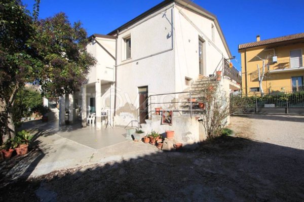appartamento in vendita a Collecorvino