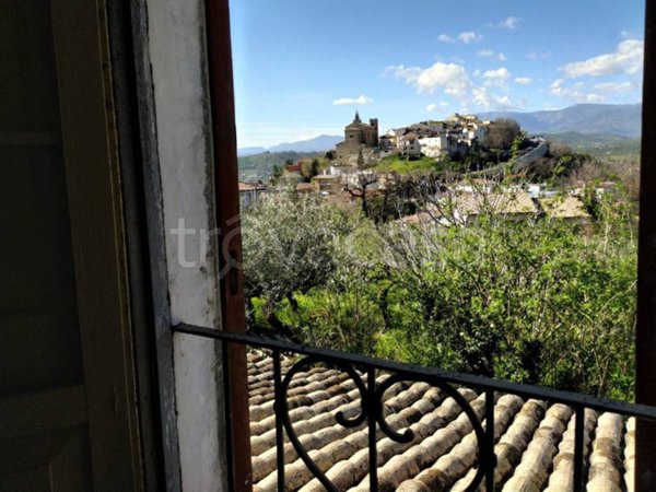 casa indipendente in vendita a Collecorvino in zona Campotino