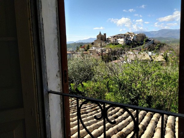 casa indipendente in vendita a Collecorvino