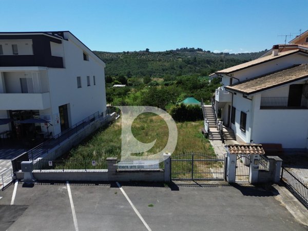 negozio in vendita a Collecorvino