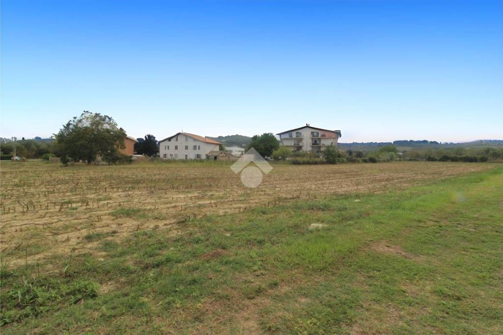 terreno edificabile in vendita a Collecorvino in zona Congiunti