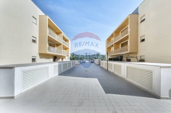 appartamento in vendita a Collecorvino in zona Barberi