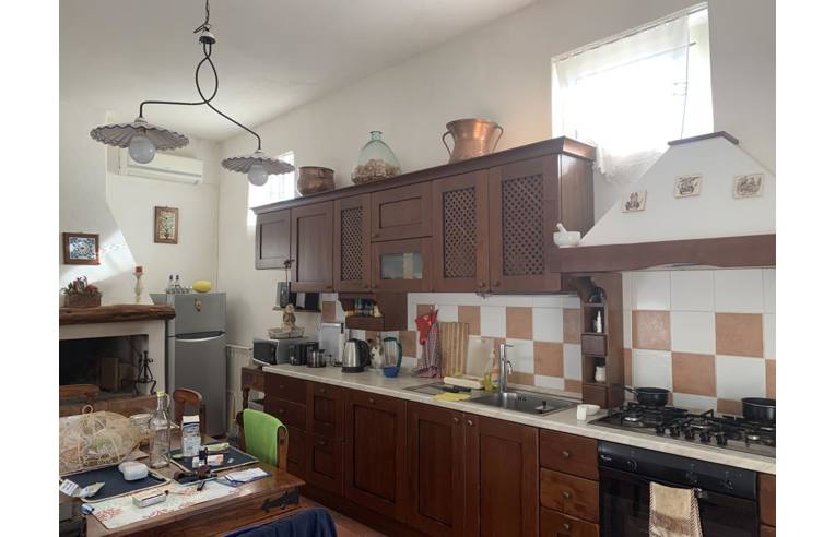 casa indipendente in vendita a Collecorvino in zona Barberi