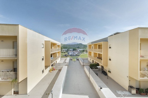 appartamento in vendita a Collecorvino in zona Barberi