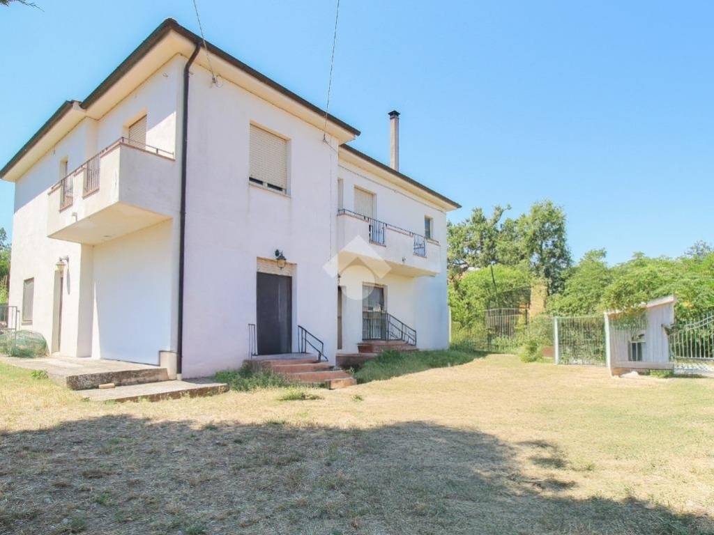 appartamento in vendita a Collecorvino in zona Congiunti