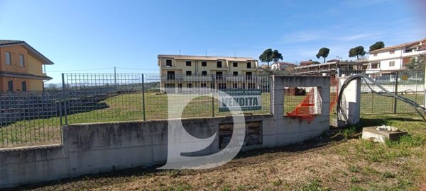 casa indipendente in vendita a Collecorvino in zona Barberi