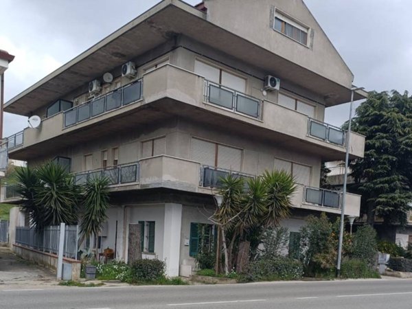 appartamento in vendita a Collecorvino