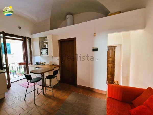 casa indipendente in vendita a Collecorvino in zona Santa Maria