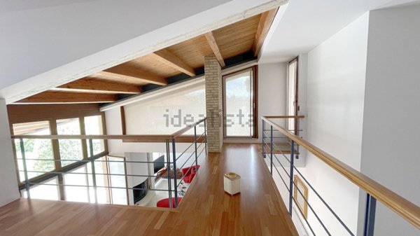 casa indipendente in vendita a Collecorvino in zona Santa Maria