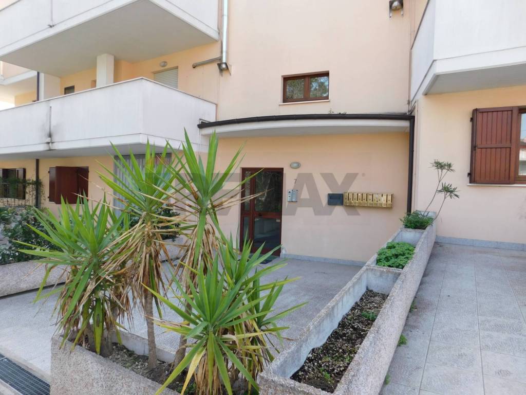 appartamento in vendita a Collecorvino in zona Barberi