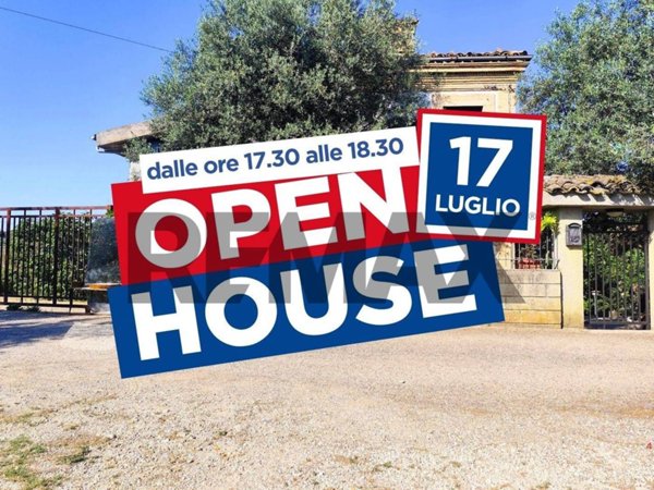 casa indipendente in vendita a Collecorvino in zona Campotino
