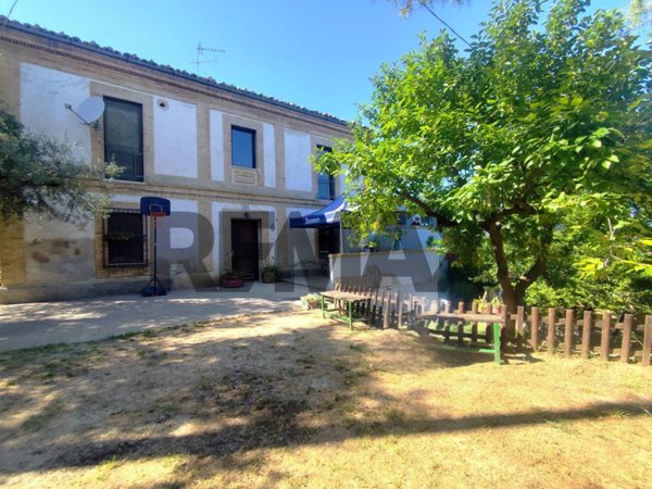 casa indipendente in vendita a Collecorvino in zona Campotino