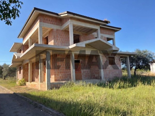 appartamento in vendita a Collecorvino in zona Barberi