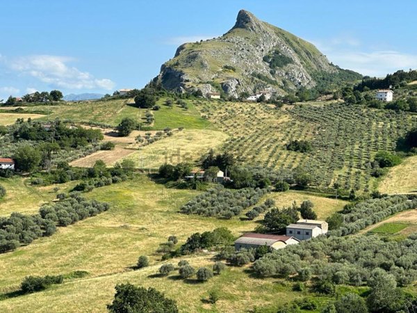 appartamento in vendita a Corvara
