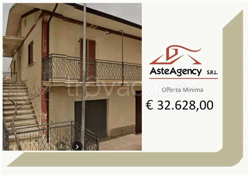 casa indipendente in vendita a Corvara in zona Vicenne