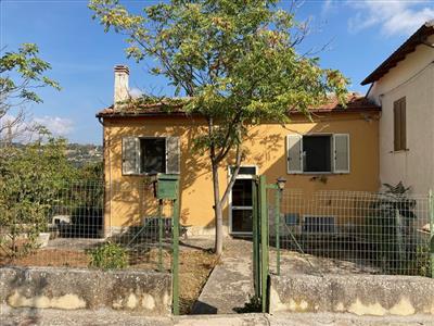 casa indipendente in vendita a Cugnoli in zona Andragona