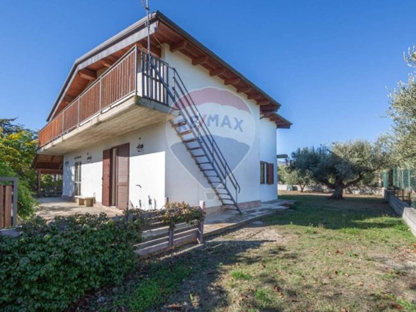 casa indipendente in vendita a Cugnoli