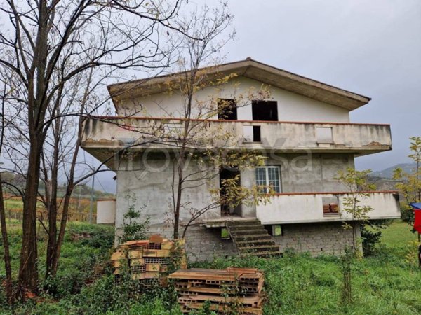 casa indipendente in vendita a Cugnoli in zona Colle della Torre