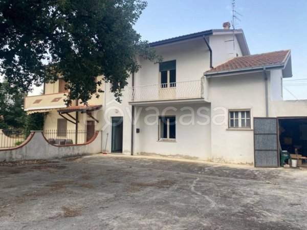 casa indipendente in vendita a Cugnoli in zona Arcitelli