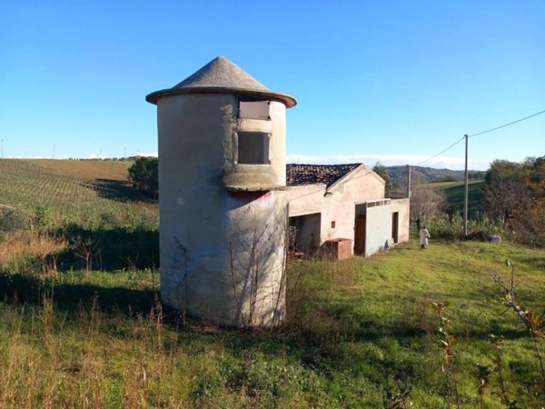 casa indipendente in vendita a Cugnoli in zona Colle della Torre