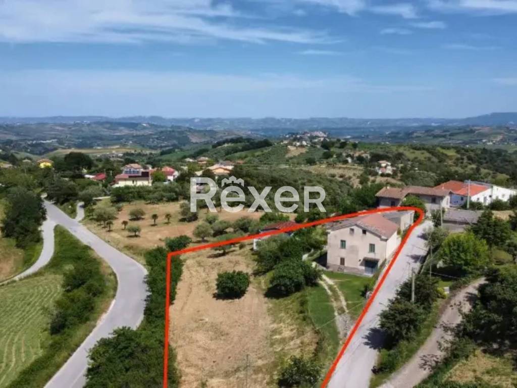 casa indipendente in vendita a Cugnoli in zona San Pietro