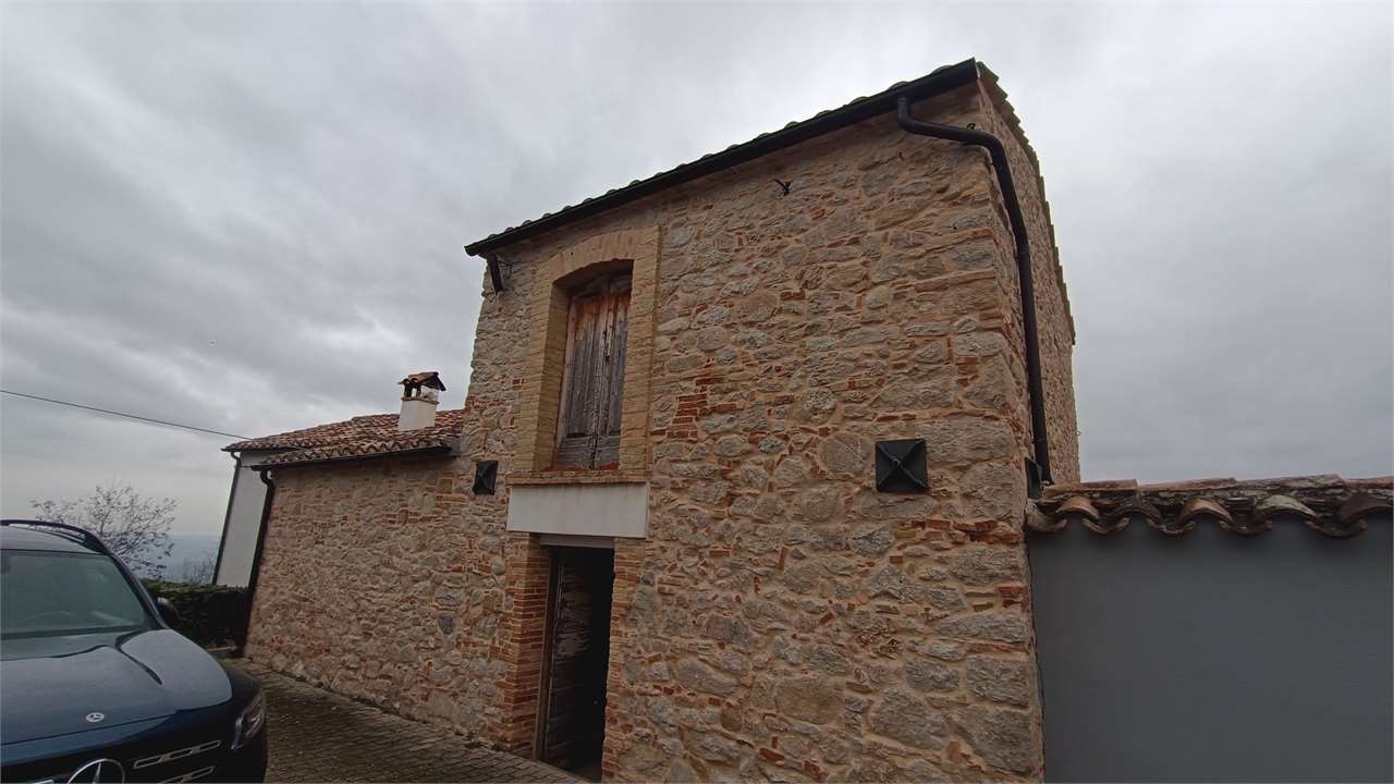 azienda agricola in vendita a Cugnoli in zona Andragona