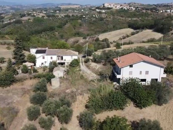 casa indipendente in vendita ad Elice