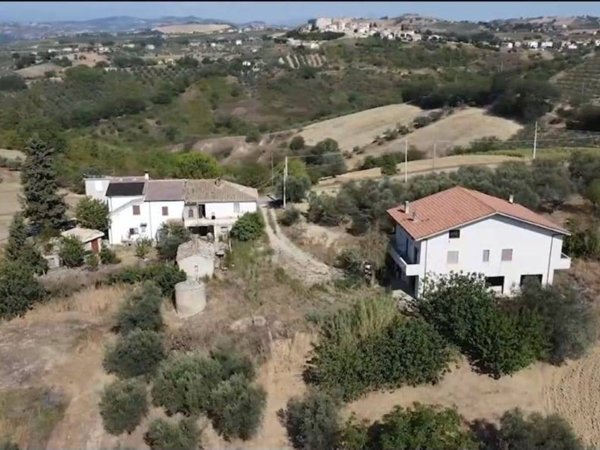 terreno agricolo in vendita ad Elice