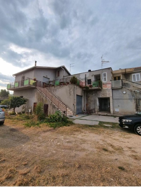 casa indipendente in vendita ad Elice