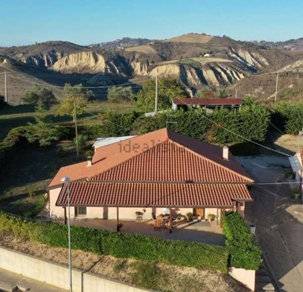 casa indipendente in vendita ad Elice