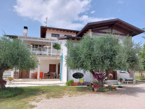 casa indipendente in vendita ad Elice