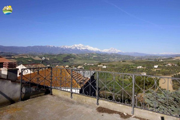 casa indipendente in vendita ad Elice