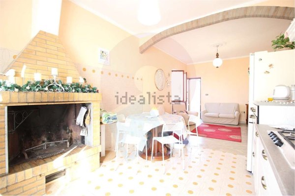 casa indipendente in vendita ad Elice