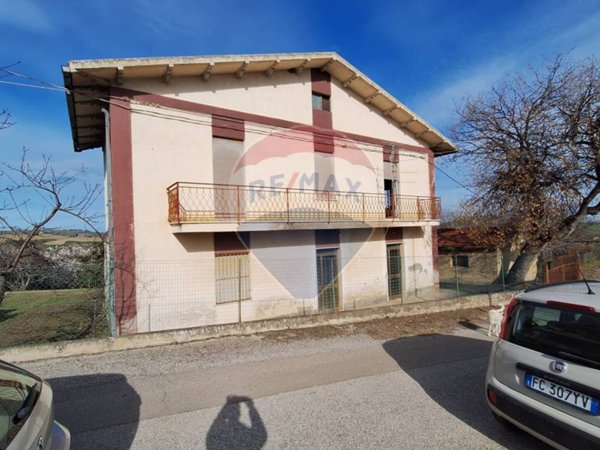 casa indipendente in vendita ad Elice
