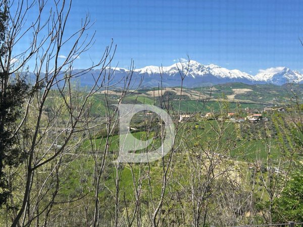 casa indipendente in vendita ad Elice