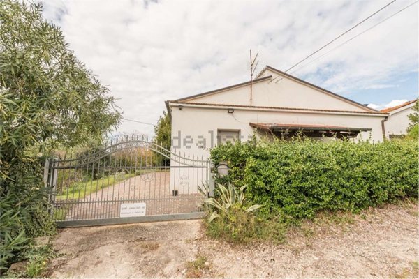 casa indipendente in vendita ad Elice