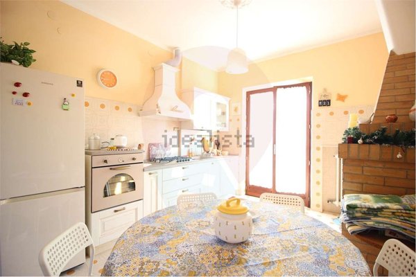 casa indipendente in vendita ad Elice